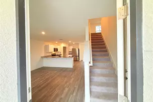 733 James Ct, Kissimmee, FL 34759 - Photo 4