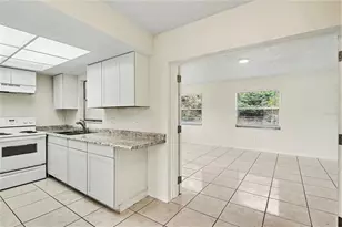 136 W Cedarwood Cir, Kissimmee, FL 34743 - Photo 6
