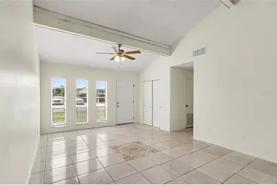 136 W Cedarwood Circle, Kissimmee, FL 34743 - Photo 2