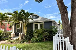 1028 5th St N, Saint Petersburg, FL 33701 - Photo 2
