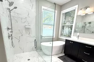 1028 5th St N, Saint Petersburg, FL 33701 - Photo 18
