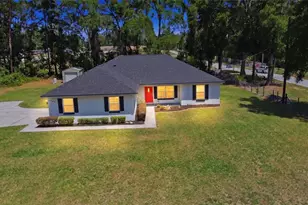 2047 NE 35th St, Ocala, FL 34479 - Photo 2