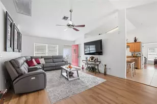 2047 NE 35th St, Ocala, FL 34479 - Photo 14