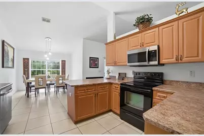 2047 NE 35th Street, Ocala, FL 34479 - Photo 12