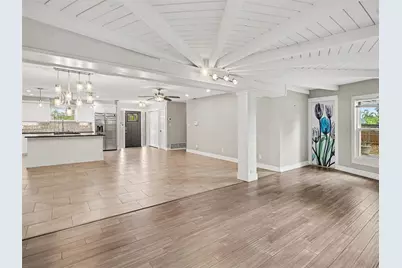 2746 Hibiscus Street, Sarasota, FL 34239 - Photo 6