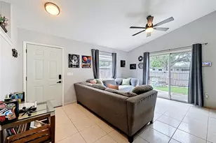 2029 Tropic Bay Ct, Orlando, FL 32807 - Photo 10