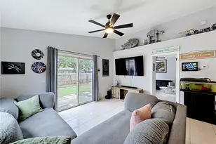2029 Tropic Bay Ct, Orlando, FL 32807 - Photo 4