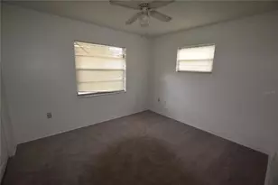 2762 Clear Cove Ln, Orlando, FL 32805 - Photo 12
