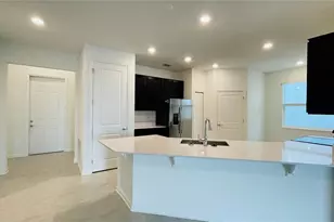 905 Citrus Reserve Blvd, Davenport, FL 33837 - Photo 8