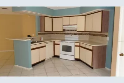 13107 Los Angeles Woods Lane, Orlando, FL 32824 - Photo 2