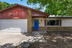 203 Woodfield Dr, Sanford, FL 32773 - Photo 1