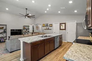 2008 Noble Dr, Davenport, FL 33837 - Photo 12