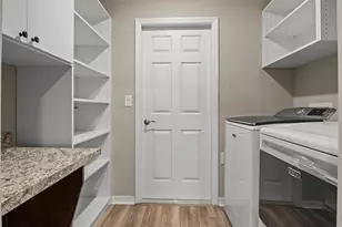 2008 Noble Dr, Davenport, FL 33837 - Photo 8
