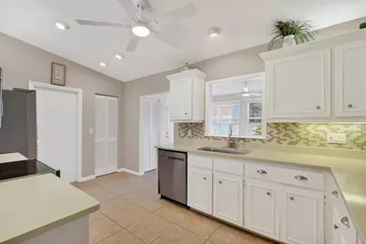 46 Wood Cedar Drive, Palm Coast, FL 32164 - Photo 8