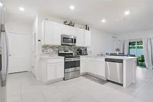3676 Scarlet Oak Dr, Saint Cloud, FL 34772 - Photo 8