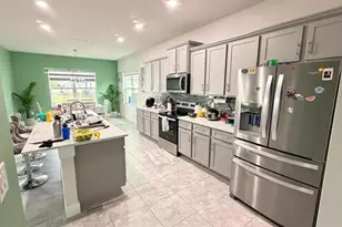 1046 Grantham Ln SE, Palm Bay, FL 32909 - Photo 2
