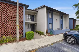 7 Escondido Cir, Altamonte Springs, FL 32701 - Photo 2