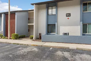 7 Escondido Cir, Altamonte Springs, FL 32701 - Photo 2