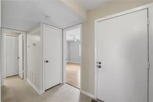 7 Escondido Cir, Altamonte Springs, FL 32701 - Photo 18