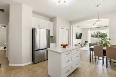 15032 Stonebriar Way, Orlando, FL 32826 - Photo 2