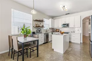 15032 Stonebriar Way, Orlando, FL 32826 - Photo 4