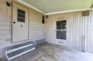 488 Marina Ln, Tavares, FL 32778 - Photo 4