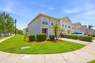 2758 Dodds Ln, Kissimmee, FL 34743 - Photo 2