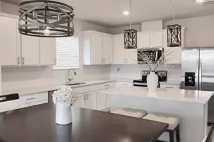 2349 Vision St, Davenport, FL 33896 - Photo 8
