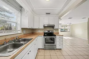 10118 114th Terrace, Largo, FL 33773 - Photo 8