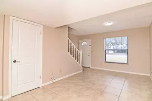 2720 Gray Fox Ln, Orlando, FL 32826 - Photo 4
