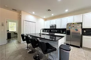 720 Las Fuentes Dr, Kissimmee, FL 34746 - Photo 10
