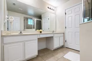 720 Las Fuentes Dr, Kissimmee, FL 34746 - Photo 26