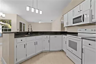 936 Utica St, Deltona, FL 32725 - Photo 10