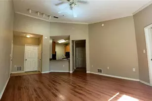 10017 Courtney Palms Blvd, Tampa, FL 33619 - Photo 1