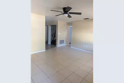 814 N Saint Clair Abrams Avenue, Tavares, FL 32778 - Photo 2