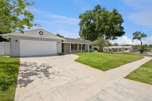 127 Clover Ln, Longwood, FL 32750 - Photo 2