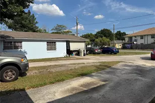 207 E Buchanon Ave, Orlando, FL 32809 - Photo 22