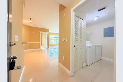 5524 Metrowest Boulevard #10-203, Orlando, FL 32811 - Photo 4