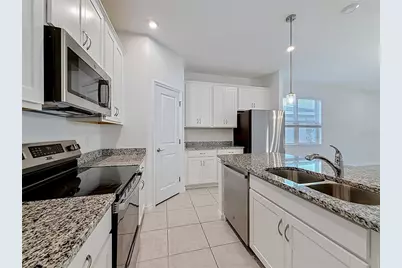 418 Quayside Avenue, Mascotte, FL 34753 - Photo 6