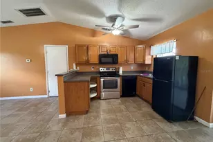 348 Cornwallis Ct, Kissimmee, FL 34758 - Photo 6