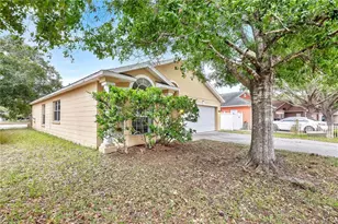 2413 Radnor Ave, Orlando, FL 32826 - Photo 4