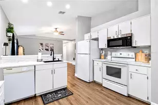 2413 Radnor Ave, Orlando, FL 32826 - Photo 10