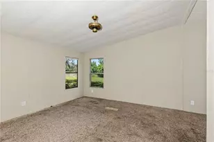 18007 SE 90th St, Ocklawaha, FL 32179 - Photo 14