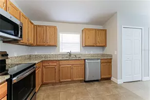 319 Erie Ct, Kissimmee, FL 34759 - Photo 6
