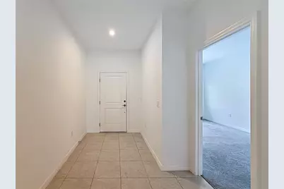 418 Quayside Avenue, Mascotte, FL 34753 - Photo 4