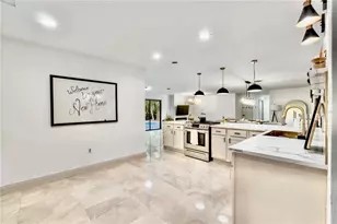 36245 E Spring Lake Blvd, Fruitland Park, FL 34731 - Photo 12