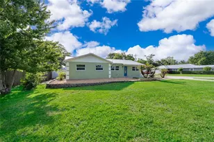437 Oregon Ave, Saint Cloud, FL 34769 - Photo 2