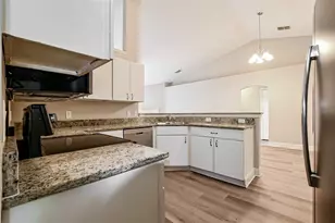 2823 Arbour Trail Ct, Deltona, FL 32725 - Photo 6