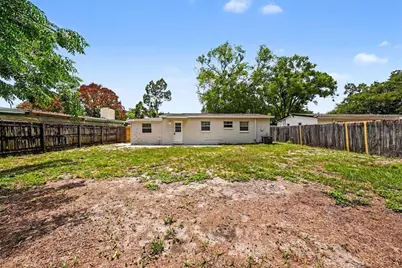 10209 N 28th Street, Tampa, FL 33612 - Photo 18