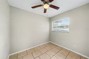 10209 N 28th St, Tampa, FL 33612 - Photo 14
